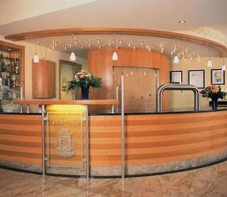 Zum Alten Brauhaus Otel Kerpen (North Rhine-Westphalia)