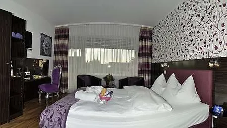 Zum Alten Brauhaus Otel