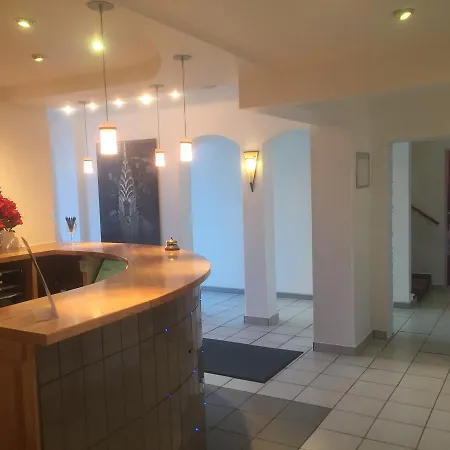 Zum Alten Brauhaus Otel
