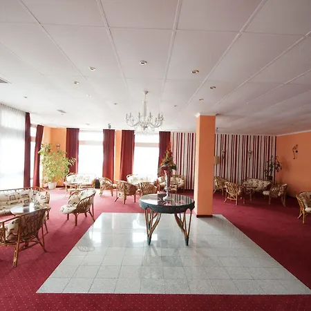 Otel Zum Alten Brauhaus 3*
