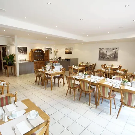 Zum Alten Brauhaus Otel 3*