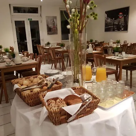 Zum Alten Brauhaus Otel 3*